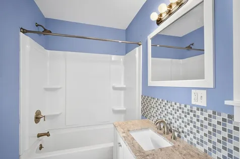 15 Tea Street Rockland ME 04841