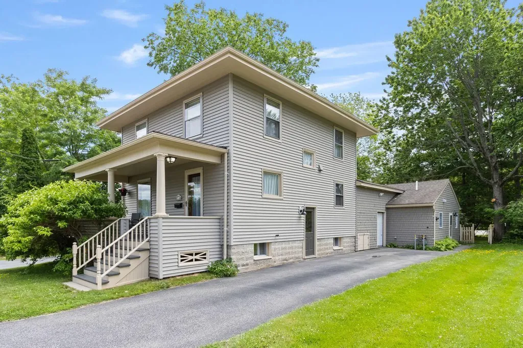 14 Holly Street Portland ME 04103