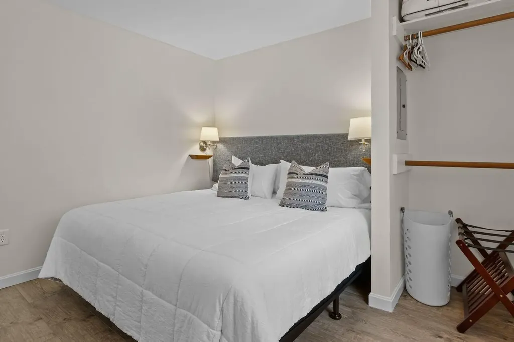14 Holly Street Portland ME 04103