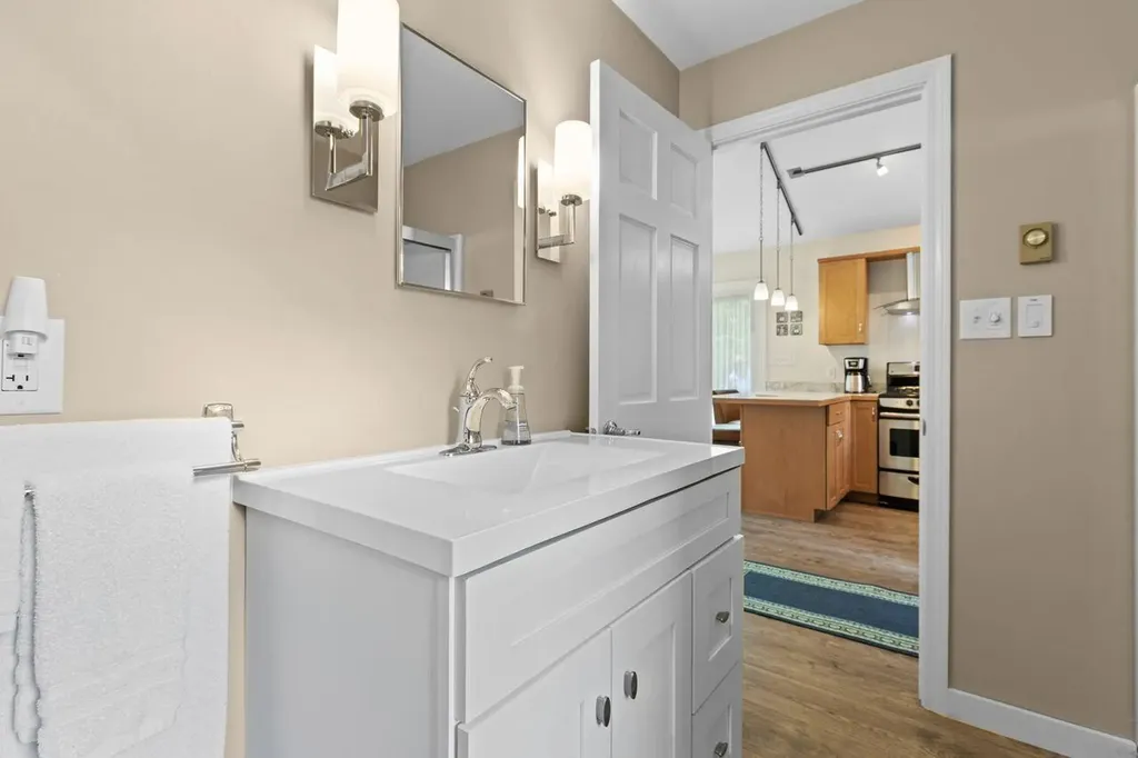 14 Holly Street Portland ME 04103
