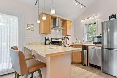 14 Holly Street Portland ME 04103