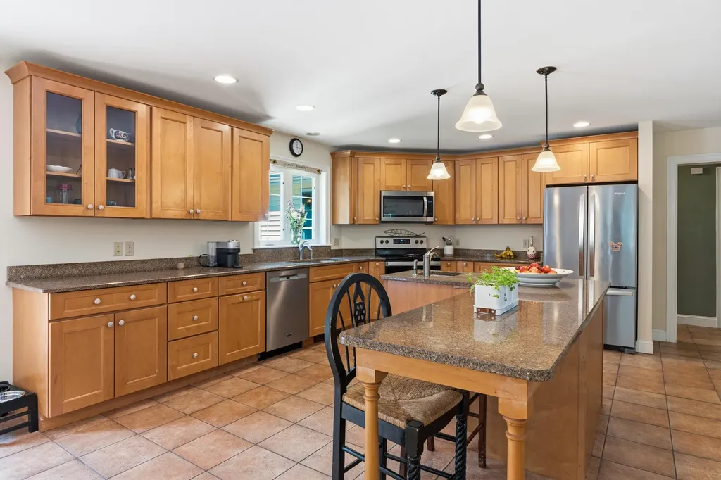 155 Highland Cliff Road Windham ME 04062