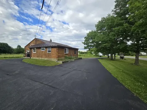 15 Phillips Road Glenburn ME 04401