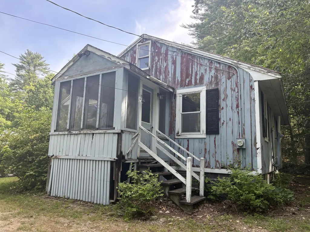 19 Kennebec Drive Lebanon ME 04027