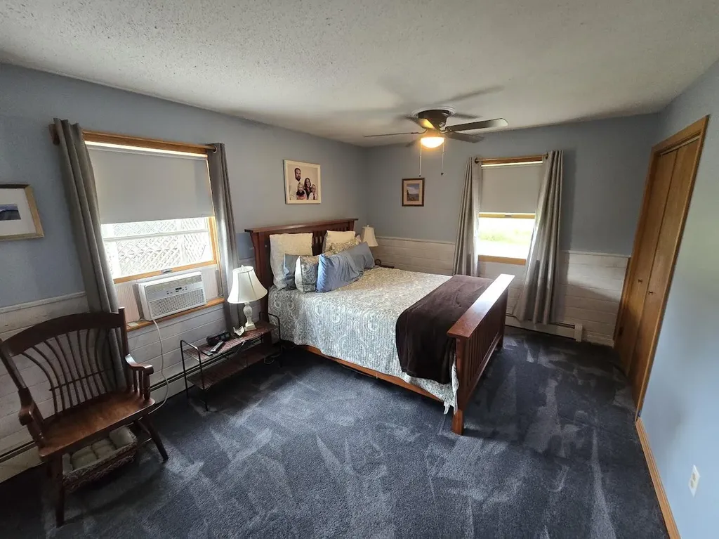 15 Phillips Road Glenburn ME 04401