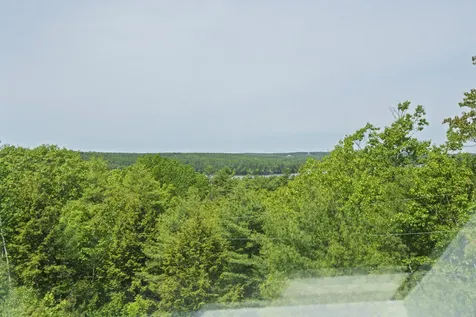 26 Squiers Alley Nobleboro ME 04555