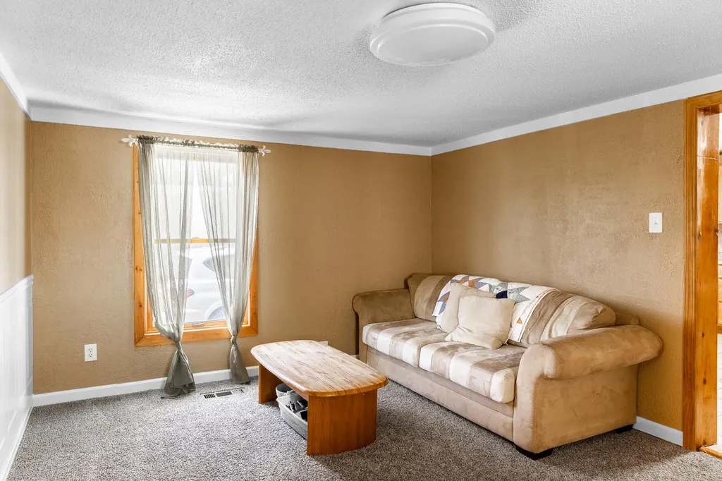 103 Margin Street Orono ME 04473