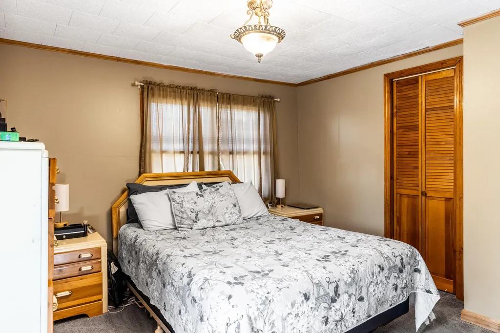 103 Margin Street Orono ME 04473