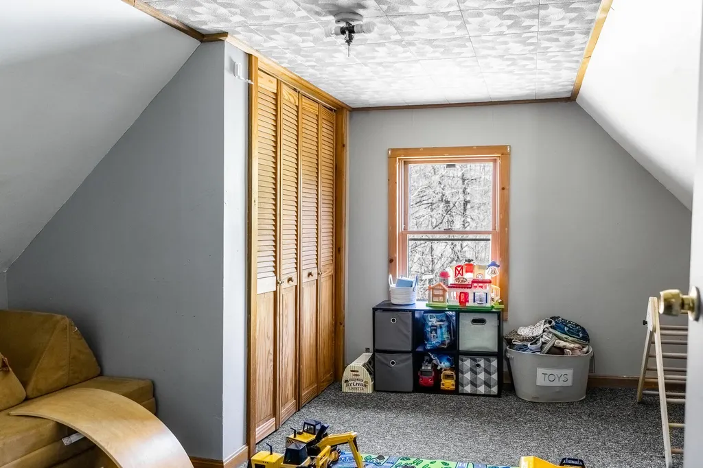 103 Margin Street Orono ME 04473