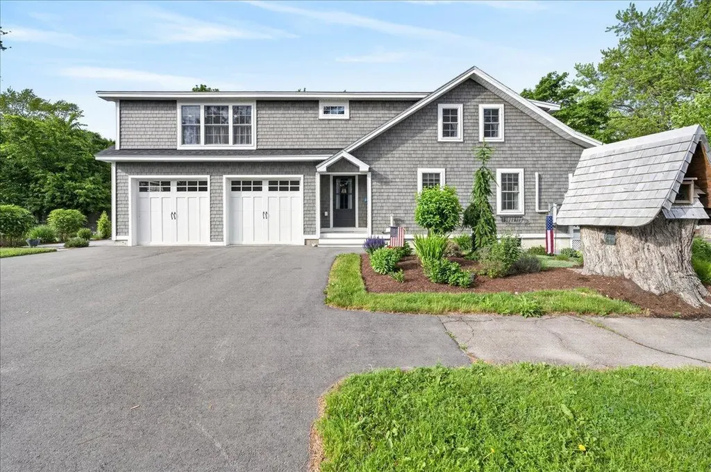 279 W Broadway Bangor ME 04401