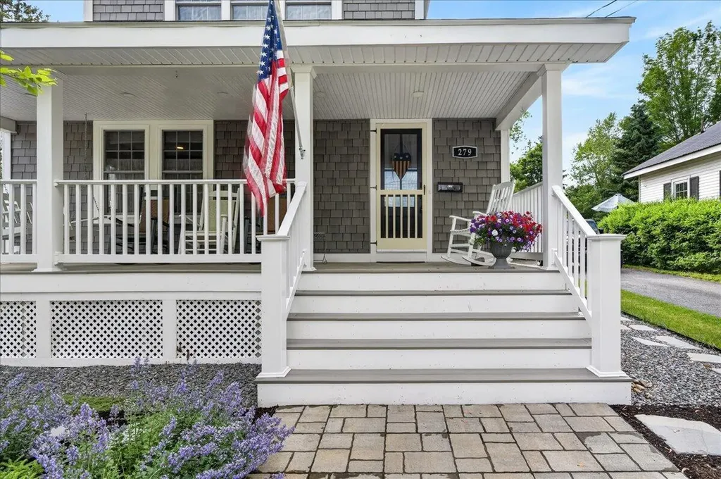 279 W Broadway Bangor ME 04401
