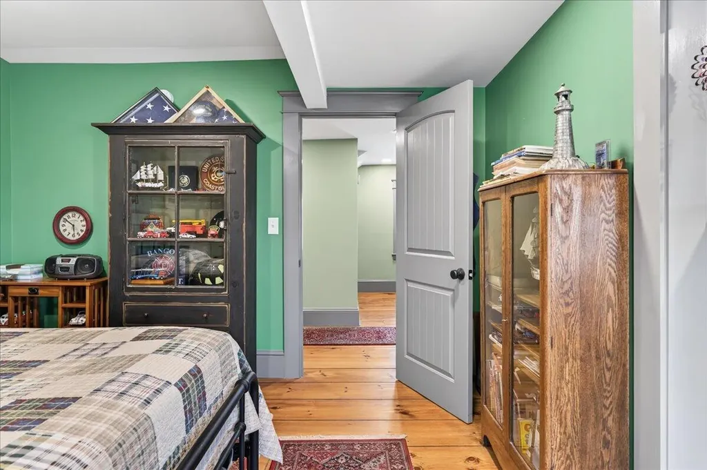 279 W Broadway Bangor ME 04401