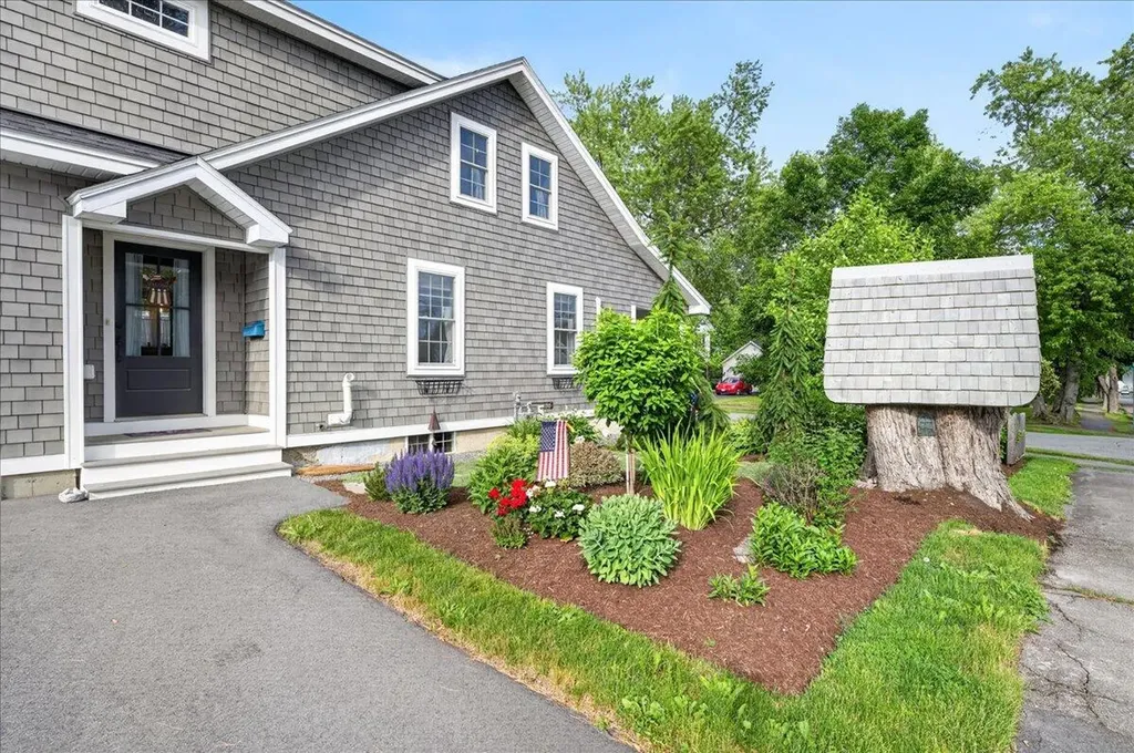 279 W Broadway Bangor ME 04401