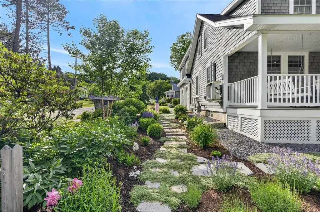 279 W Broadway Bangor ME 04401