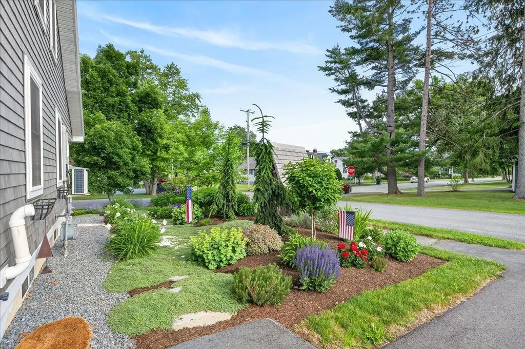 279 W Broadway Bangor ME 04401