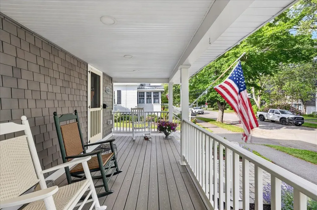 279 W Broadway Bangor ME 04401