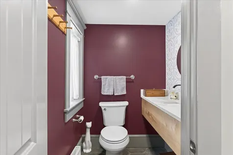 279 W Broadway Bangor ME 04401