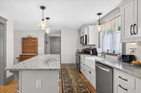 279 W Broadway Bangor ME 04401