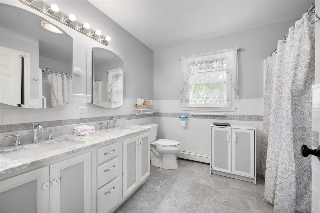 36 Comins Lane Eddington ME 04428