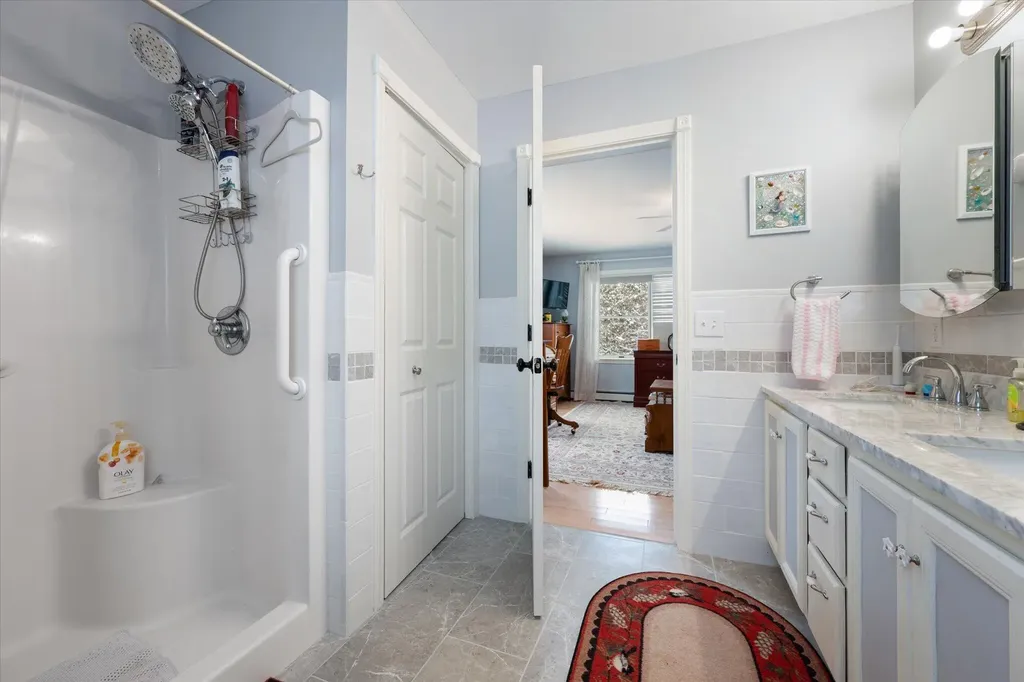 36 Comins Lane Eddington ME 04428