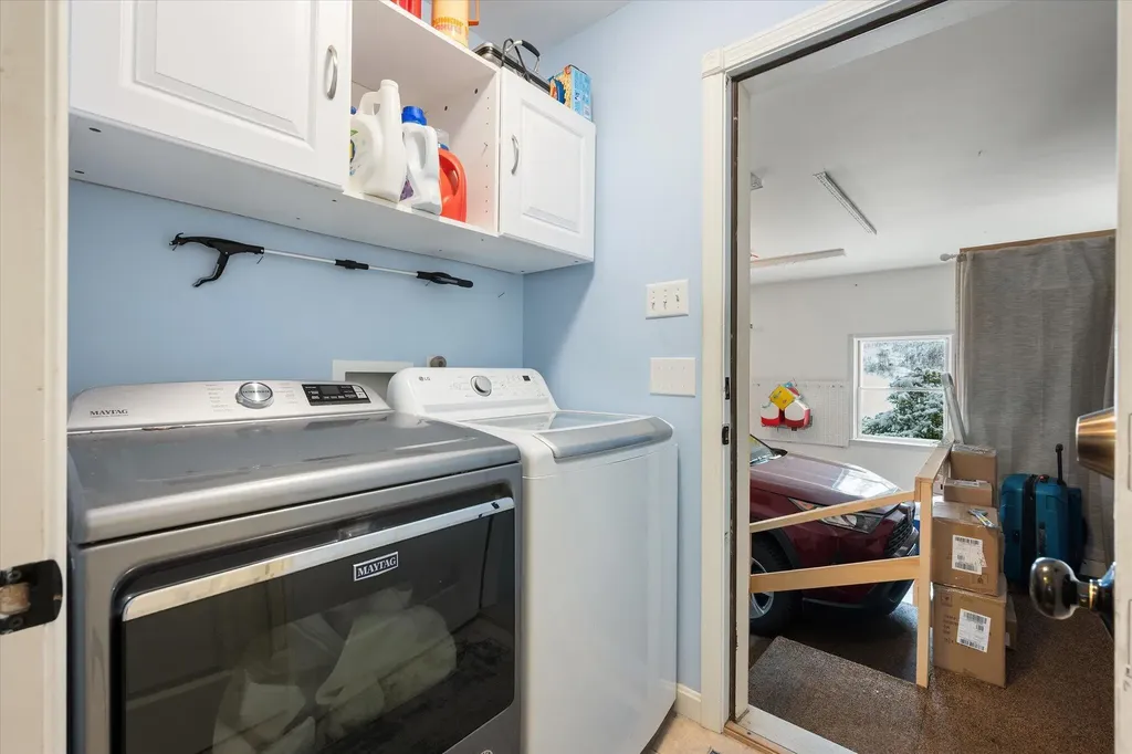 36 Comins Lane Eddington ME 04428