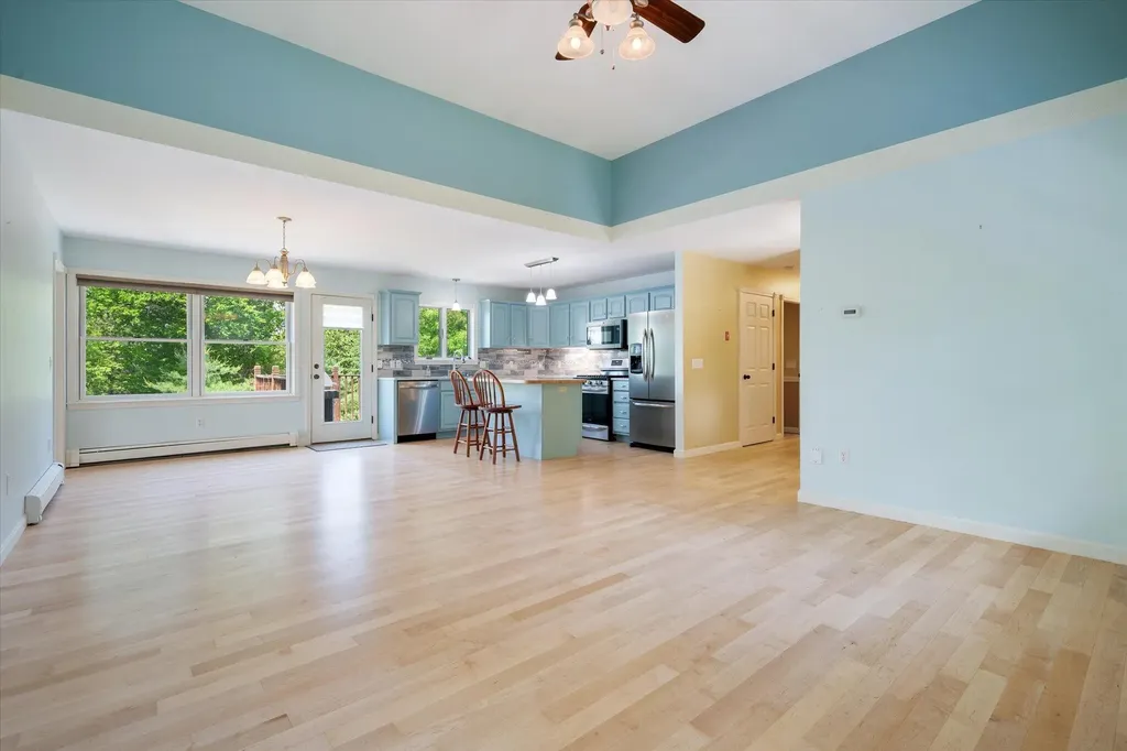 36 Comins Lane Eddington ME 04428