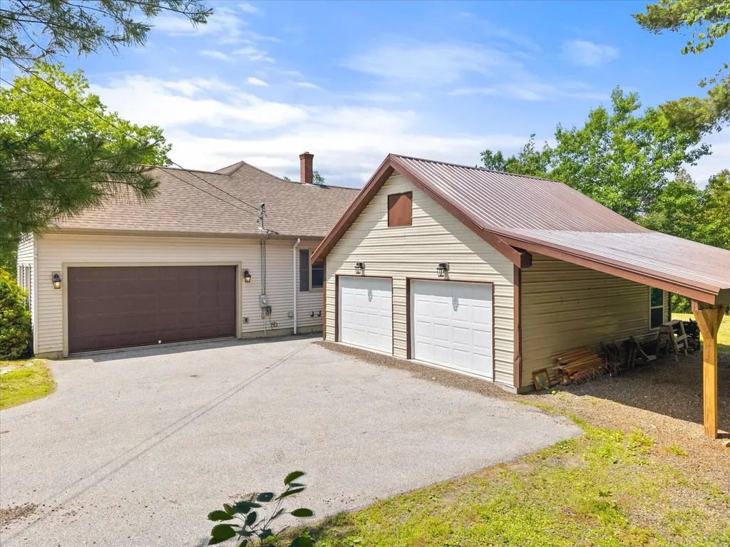 36 Comins Lane Eddington ME 04428