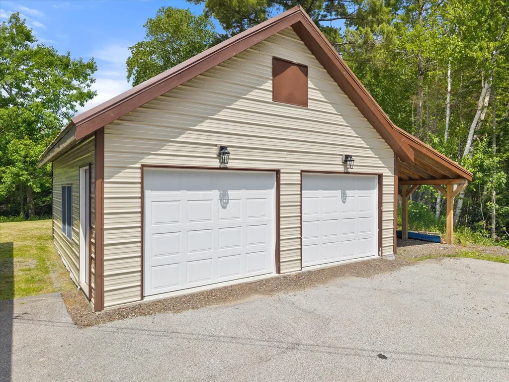 36 Comins Lane Eddington ME 04428
