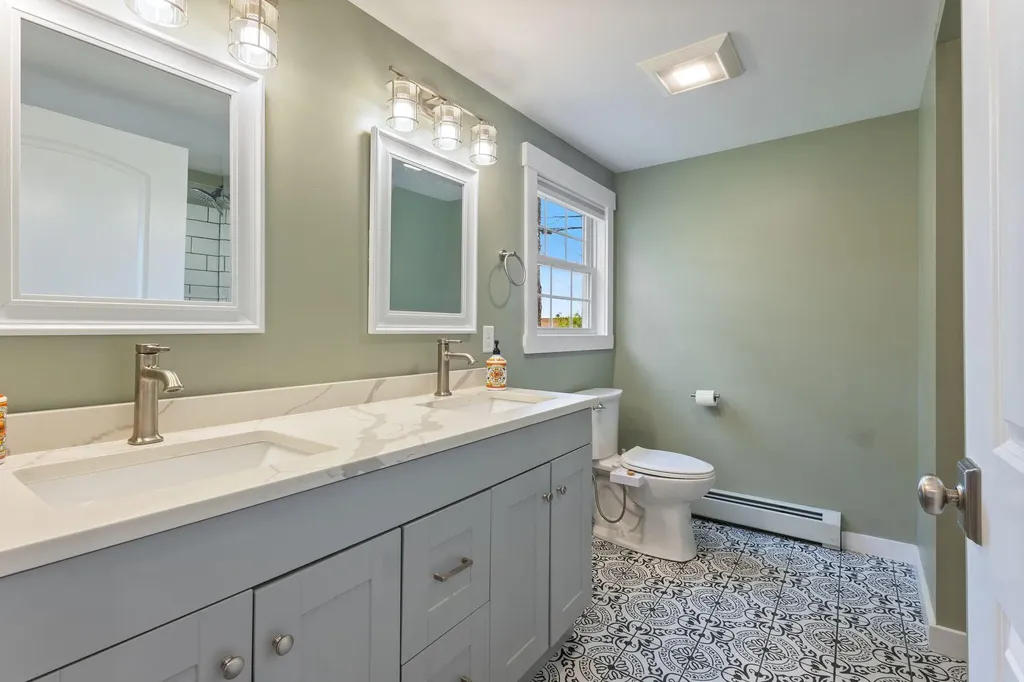 74 Alewive Road Kennebunk ME 04043