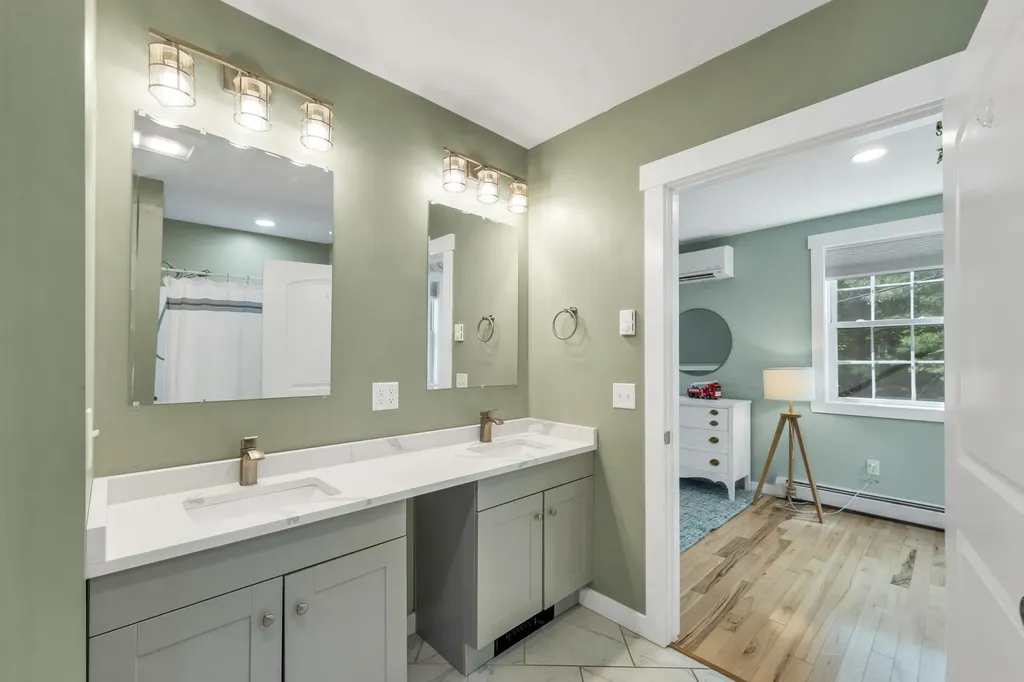 74 Alewive Road Kennebunk ME 04043