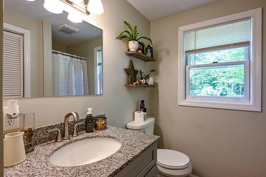 266 Sokokis Trail S Limerick ME 04048
