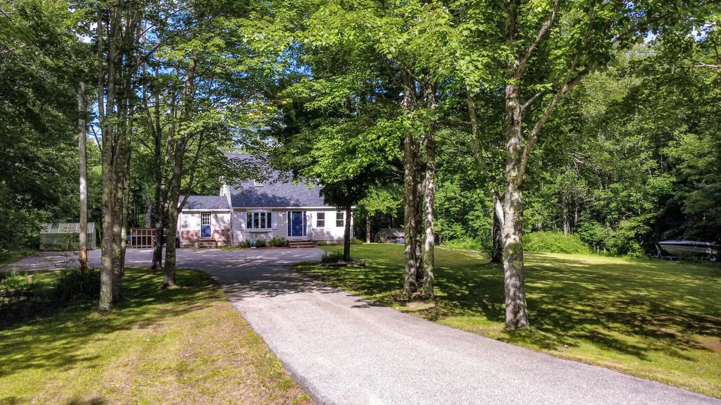 266 Sokokis Trail S Limerick ME 04048