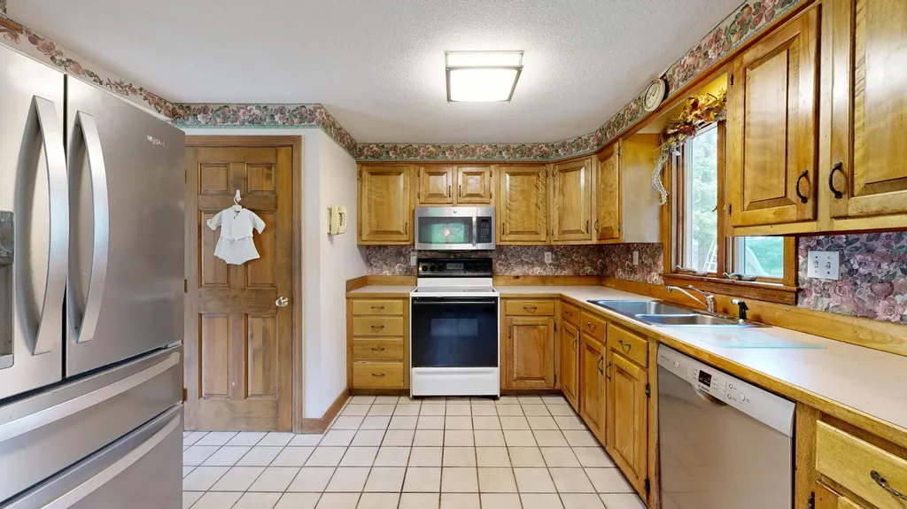 172 Sandy Hill Road South Portland ME 04106