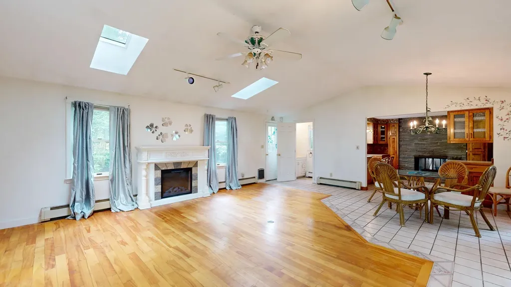 172 Sandy Hill Road South Portland ME 04106