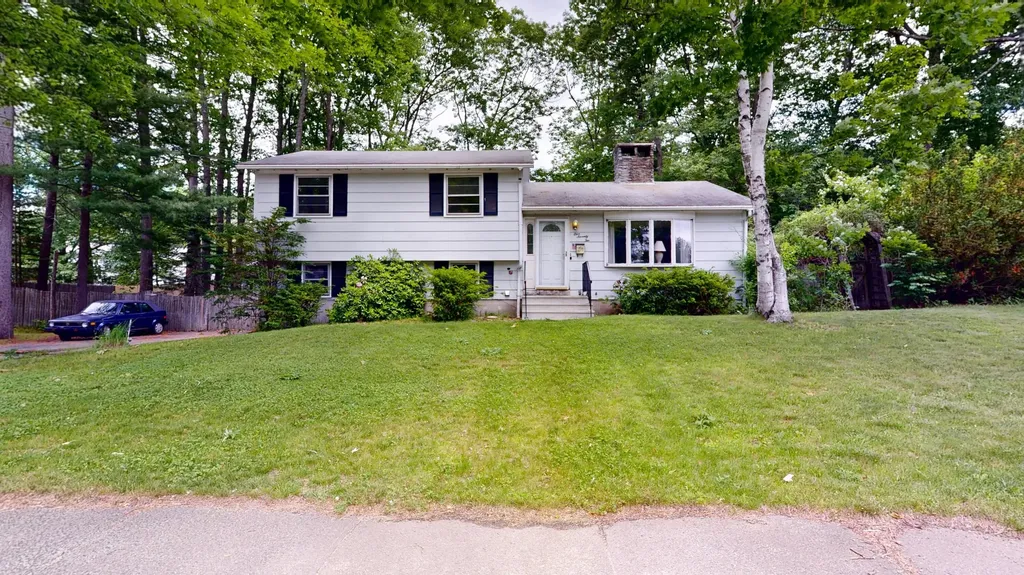172 Sandy Hill Road South Portland ME 04106