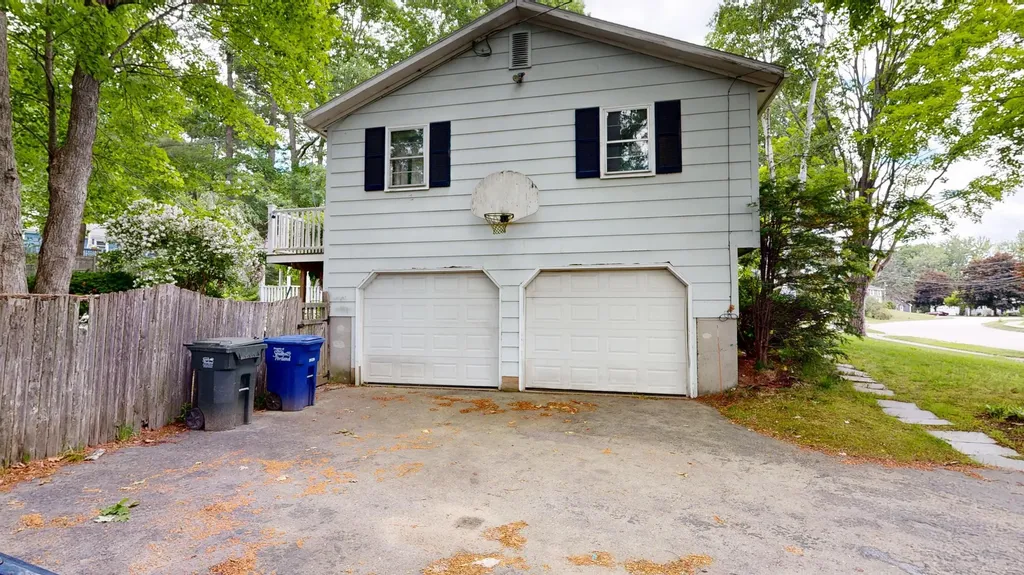 172 Sandy Hill Road South Portland ME 04106