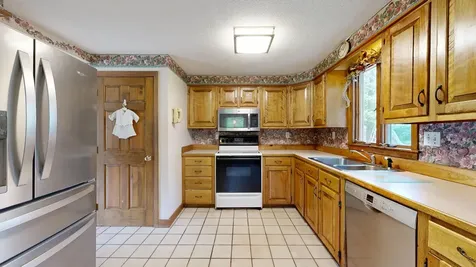 172 Sandy Hill Road South Portland ME 04106