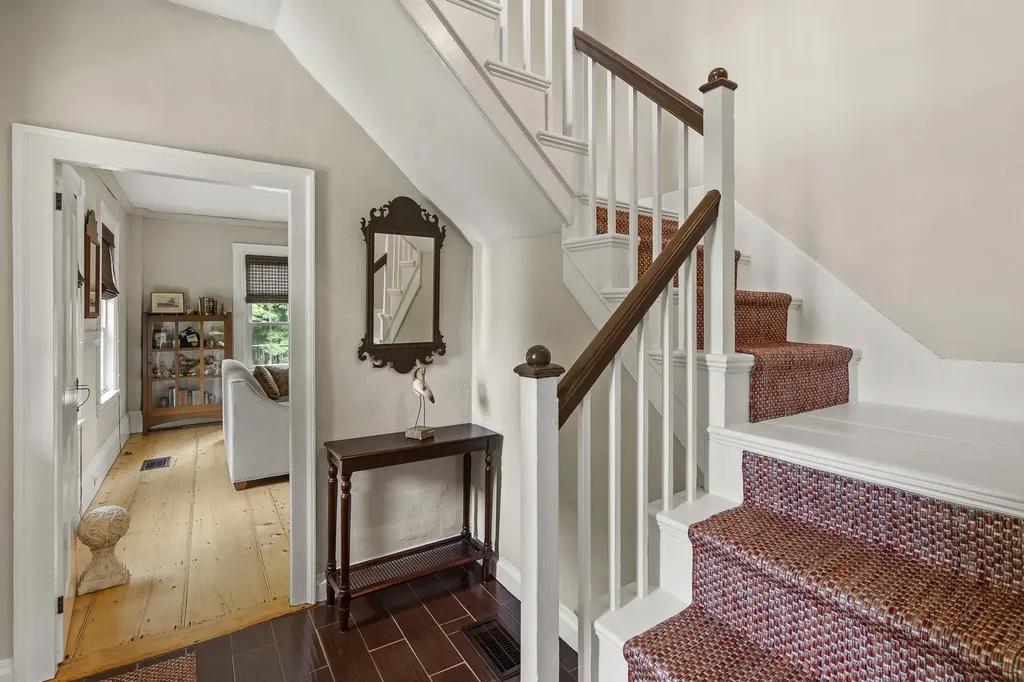 29 Town Hall Road Edgecomb ME 04556