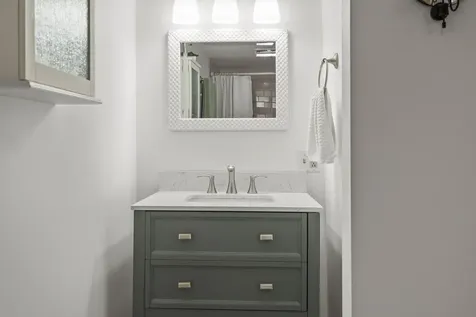 29 Town Hall Road Edgecomb ME 04556