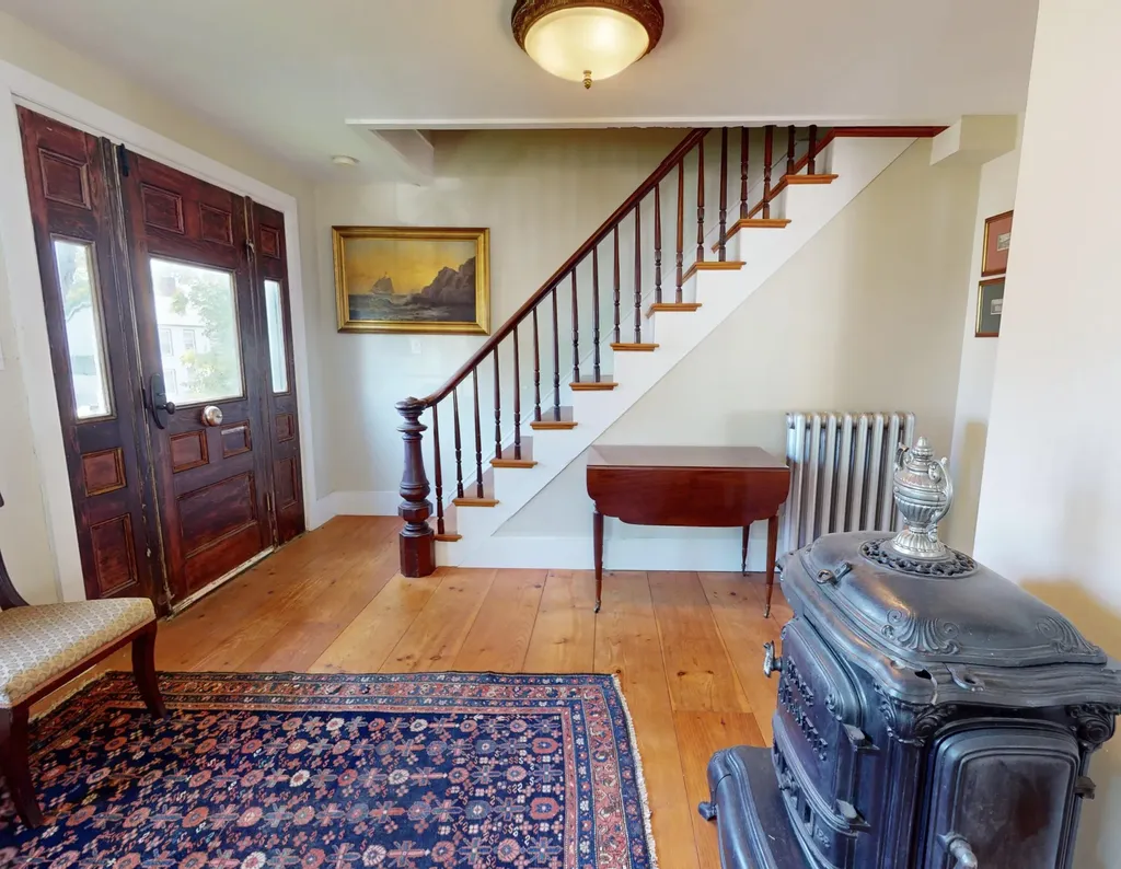 42 High Street Vinalhaven ME 04863