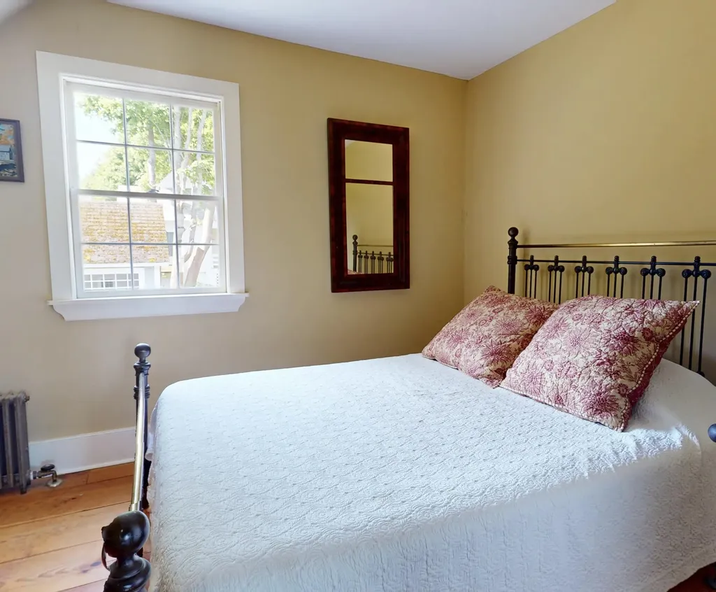 42 High Street Vinalhaven ME 04863