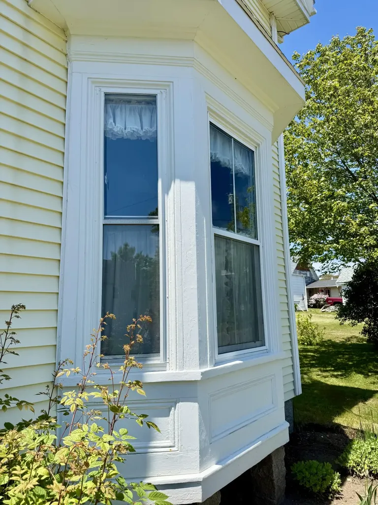 16 Brighton Avenue Vinalhaven ME 04863