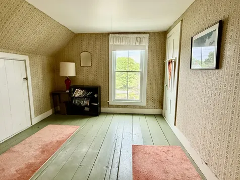 16 Brighton Avenue Vinalhaven ME 04863