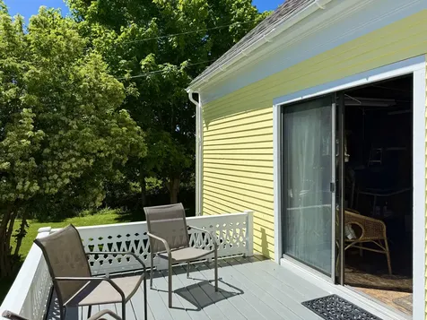 16 Brighton Avenue Vinalhaven ME 04863