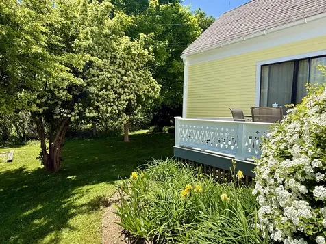 16 Brighton Avenue Vinalhaven ME 04863