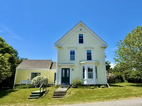 16 Brighton Avenue Vinalhaven ME 04863