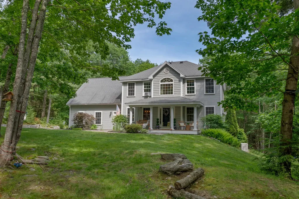 20 Acorn Ridge Road Freeport ME 04032