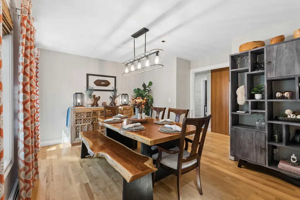 20 Acorn Ridge Road Freeport ME 04032