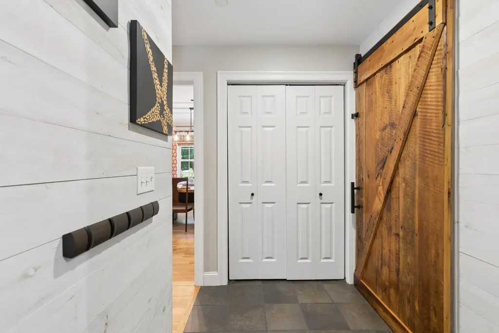 20 Acorn Ridge Road Freeport ME 04032