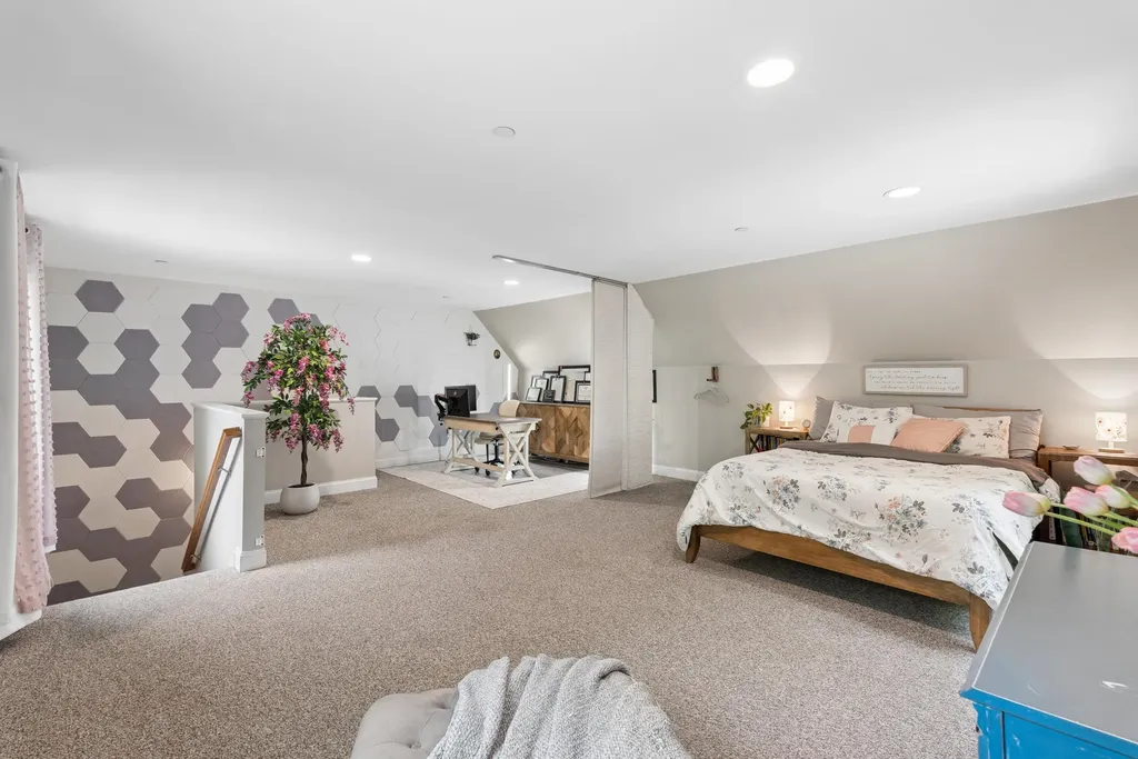 20 Acorn Ridge Road Freeport ME 04032